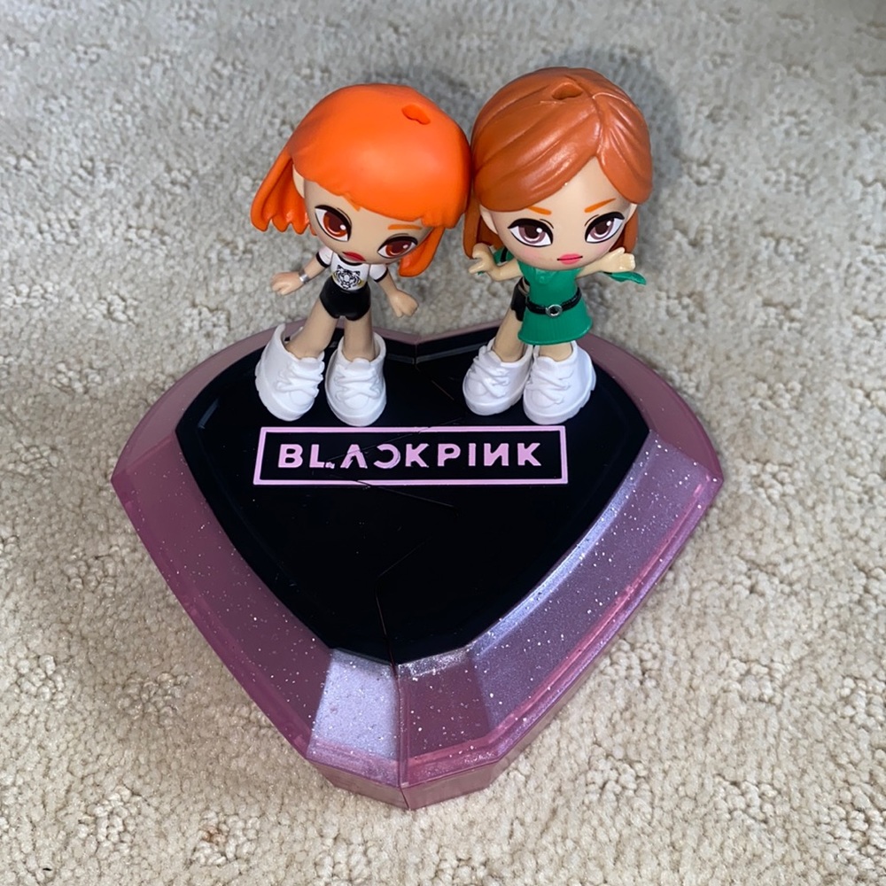 Blackpink 2 figurines